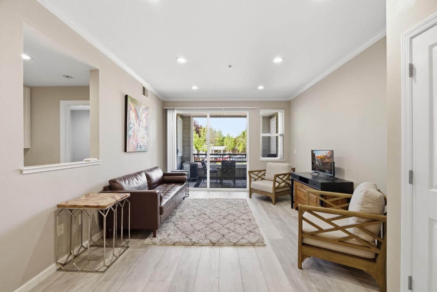 Detail Gallery Image 9 of 37 For 1982 W Bayshore Rd #310,  East Palo Alto,  CA 94303 - 1 Beds | 1 Baths
