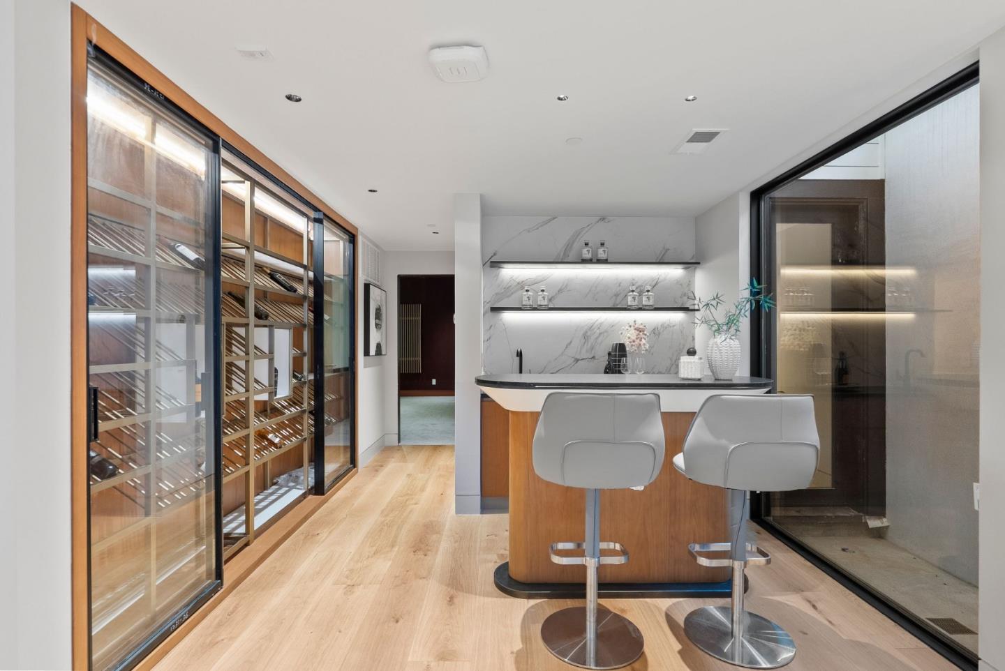 Detail Gallery Image 22 of 68 For 618 Tennyson Ave, Palo Alto,  CA 94301 - 5 Beds | 5/2 Baths