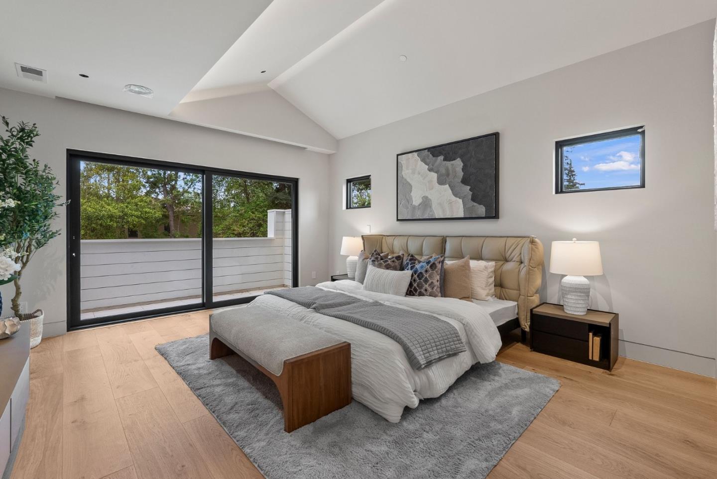 Detail Gallery Image 28 of 68 For 618 Tennyson Ave, Palo Alto,  CA 94301 - 5 Beds | 5/2 Baths