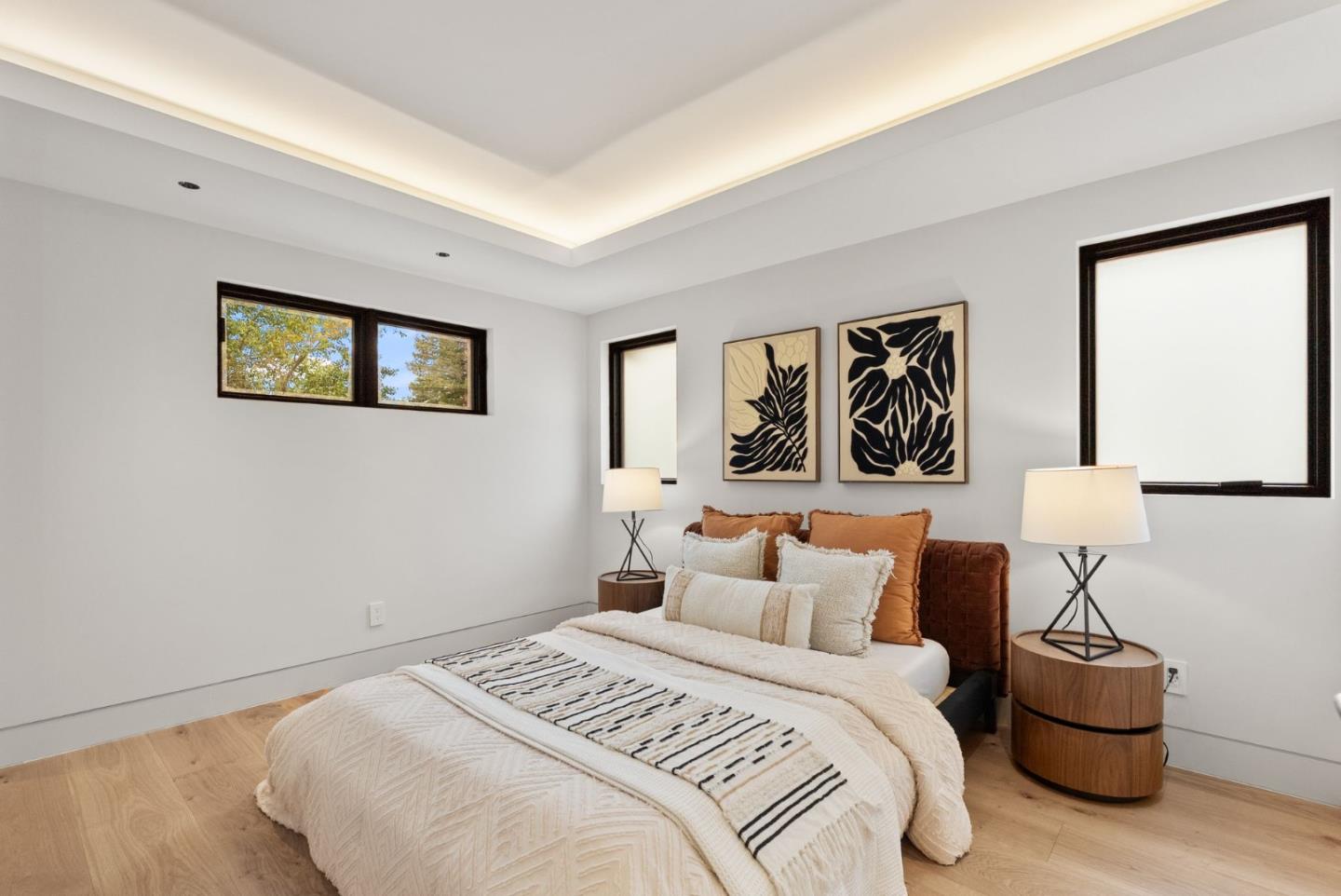 Detail Gallery Image 38 of 68 For 618 Tennyson Ave, Palo Alto,  CA 94301 - 5 Beds | 5/2 Baths