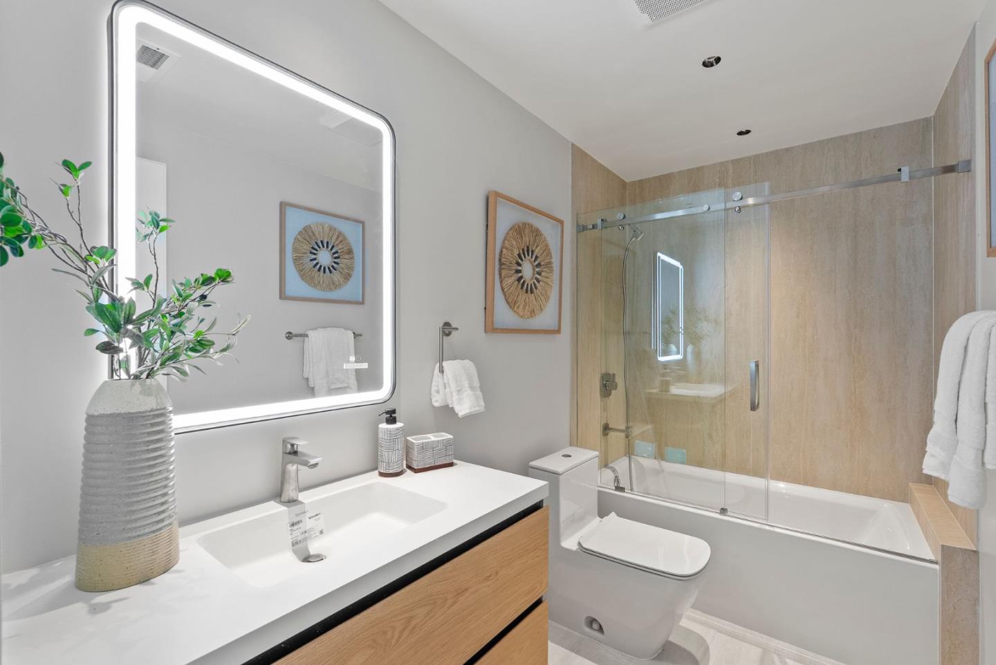 Detail Gallery Image 46 of 68 For 618 Tennyson Ave, Palo Alto,  CA 94301 - 5 Beds | 5/2 Baths