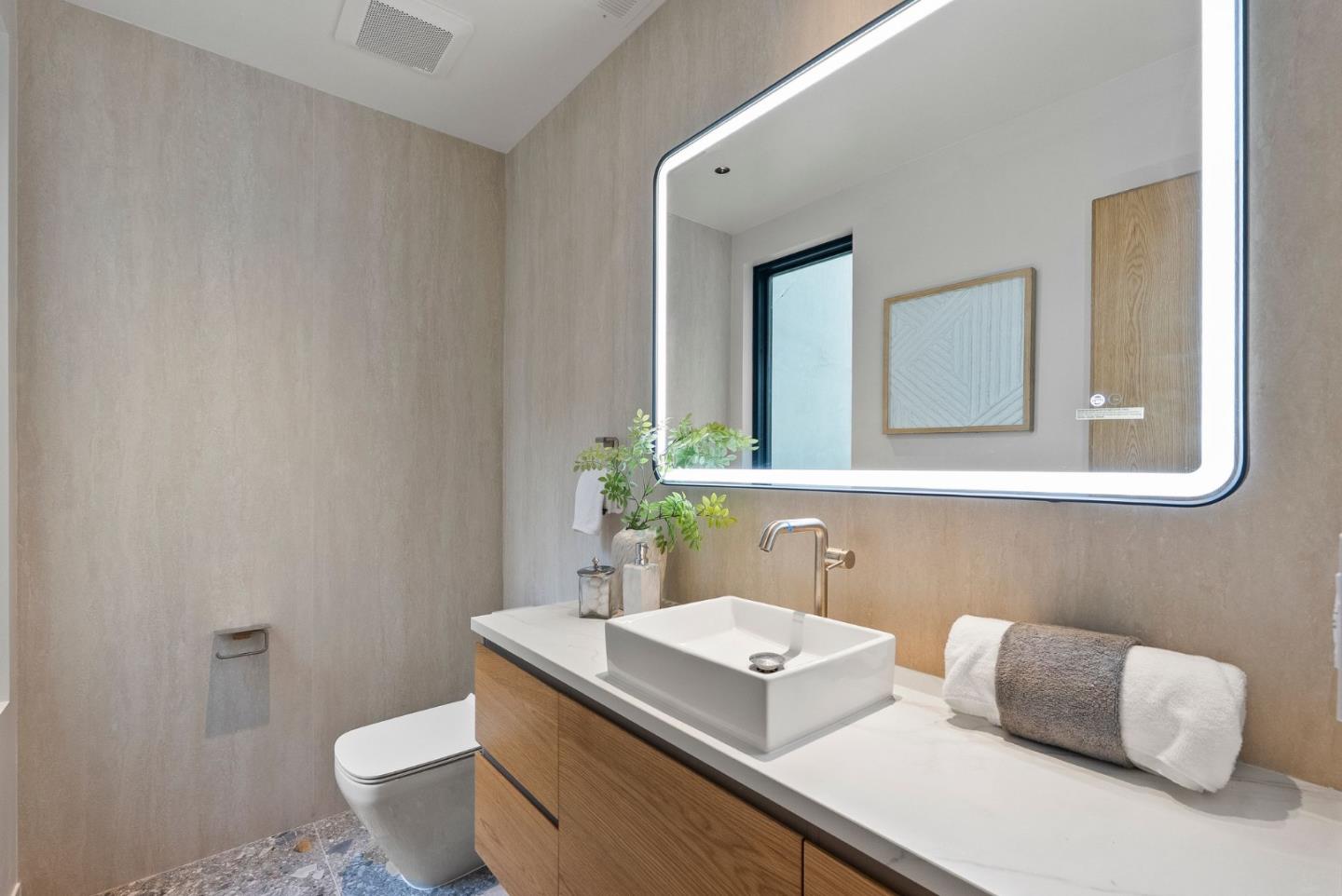 Detail Gallery Image 47 of 68 For 618 Tennyson Ave, Palo Alto,  CA 94301 - 5 Beds | 5/2 Baths