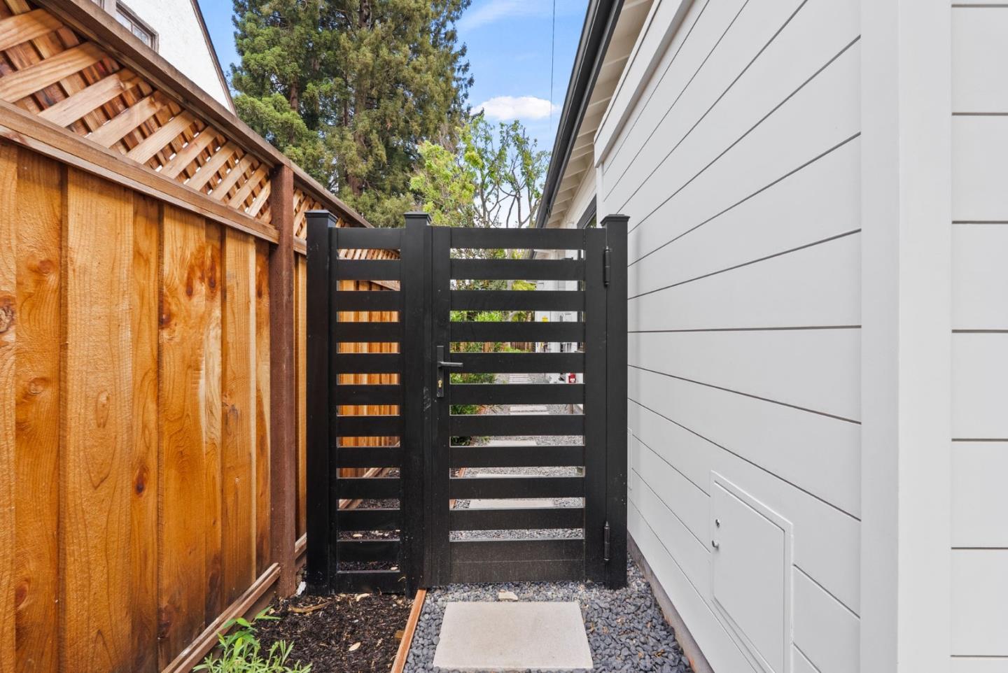 618 Tennyson Avenue, Palo Alto, CA, 94301