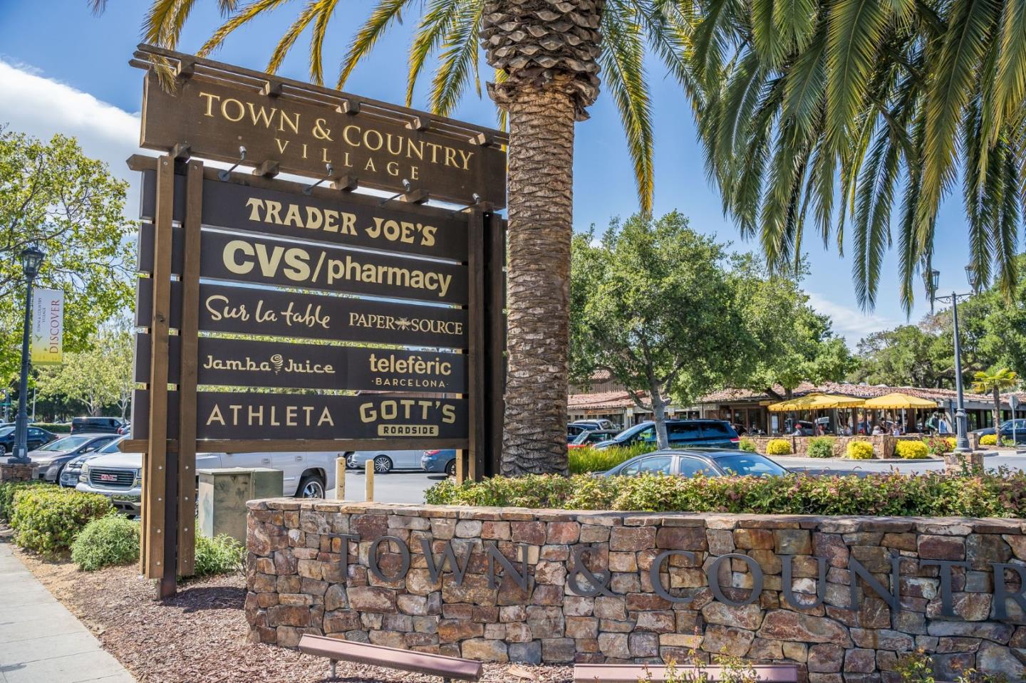 Detail Gallery Image 62 of 68 For 618 Tennyson Ave, Palo Alto,  CA 94301 - 5 Beds | 5/2 Baths