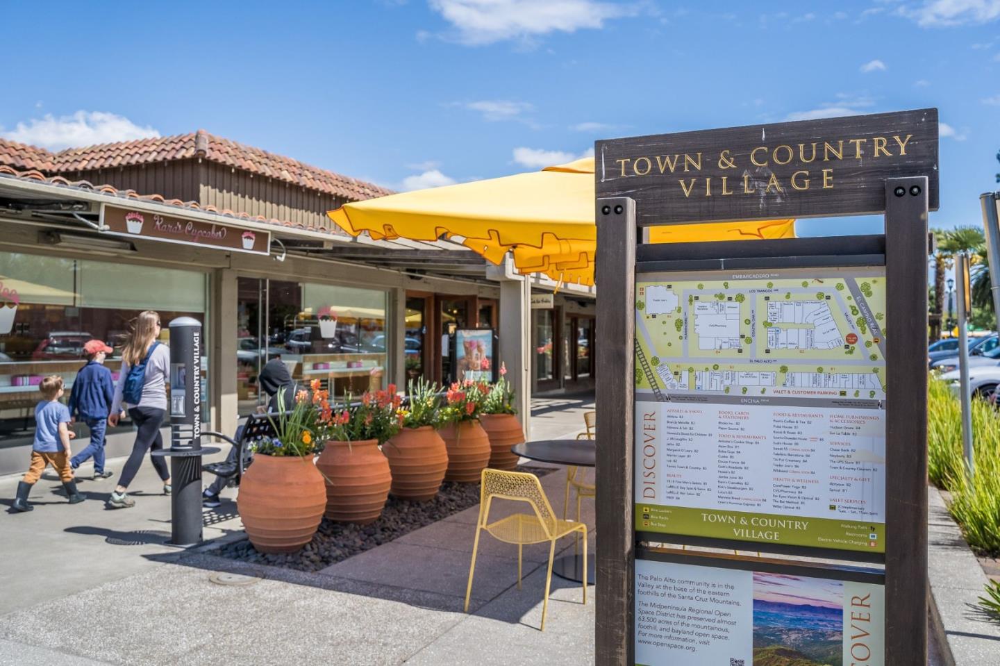 Detail Gallery Image 63 of 68 For 618 Tennyson Ave, Palo Alto,  CA 94301 - 5 Beds | 5/2 Baths