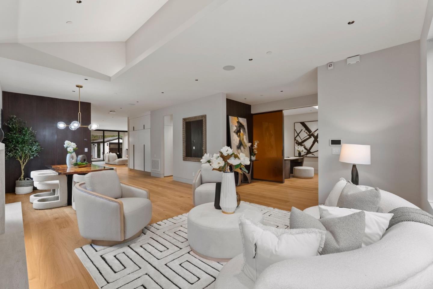 Detail Gallery Image 7 of 68 For 618 Tennyson Ave, Palo Alto,  CA 94301 - 5 Beds | 5/2 Baths