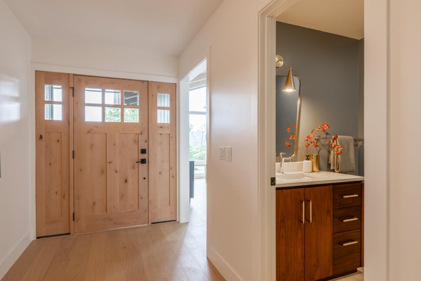 Detail Gallery Image 5 of 31 For 1121 Circle Rd, Pebble Beach,  CA 93953 - 3 Beds | 2/1 Baths