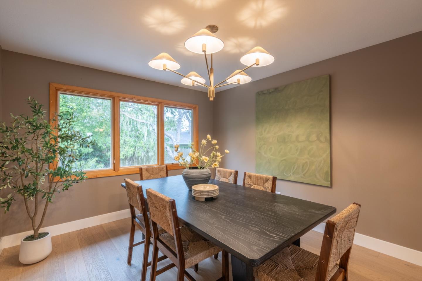 Detail Gallery Image 6 of 31 For 1121 Circle Rd, Pebble Beach,  CA 93953 - 3 Beds | 2/1 Baths