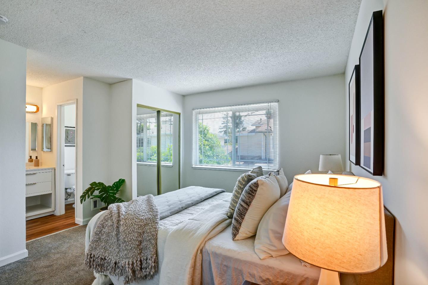 Detail Gallery Image 14 of 16 For 1242 Bacchus Ave, San Jose,  CA 95122 - 4 Beds | 2/1 Baths