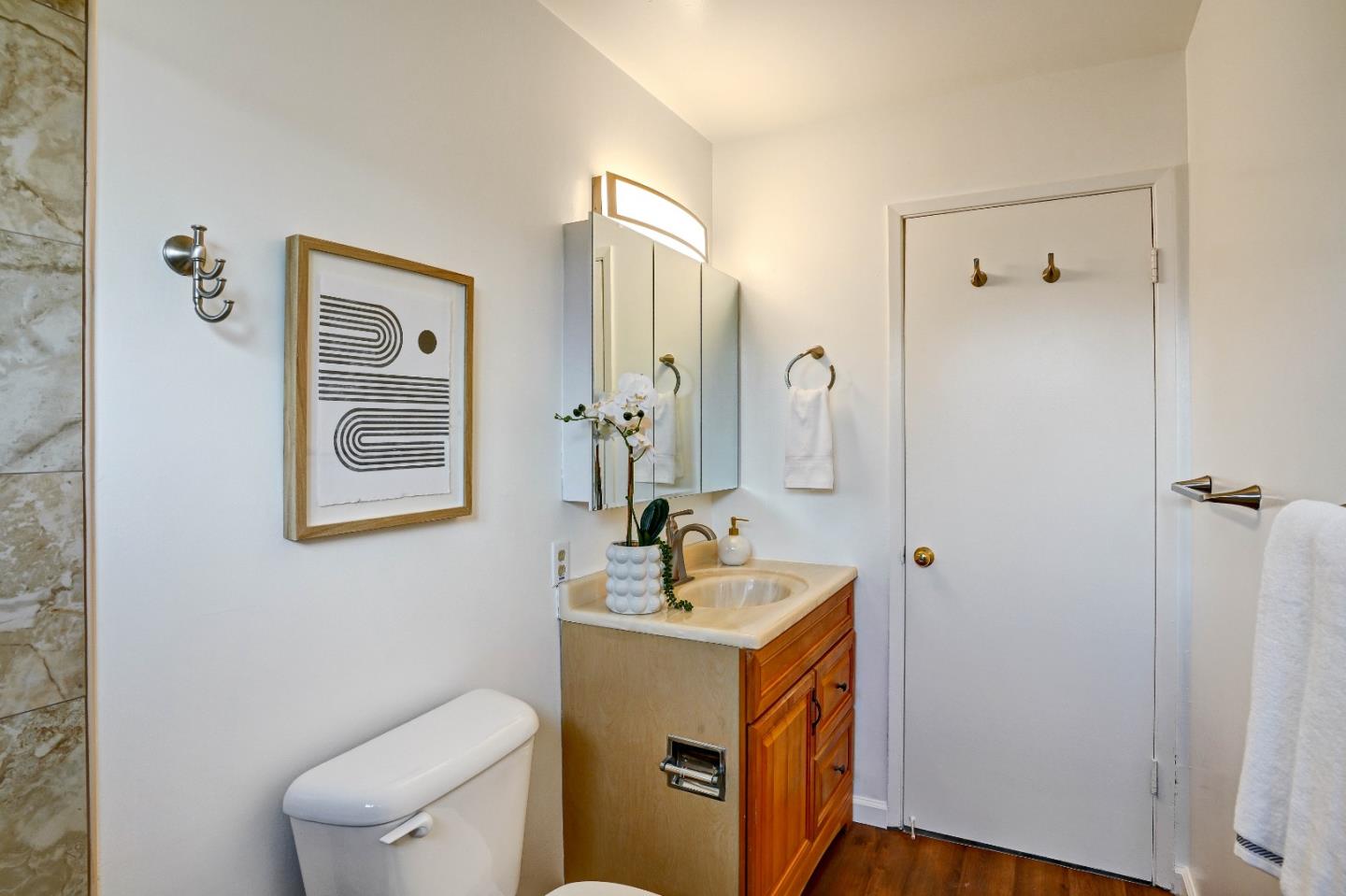 Detail Gallery Image 8 of 16 For 1242 Bacchus Ave, San Jose,  CA 95122 - 4 Beds | 2/1 Baths