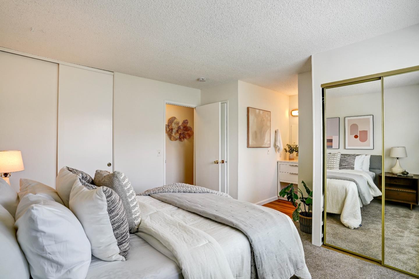 Detail Gallery Image 9 of 16 For 1242 Bacchus Ave, San Jose,  CA 95122 - 4 Beds | 2/1 Baths
