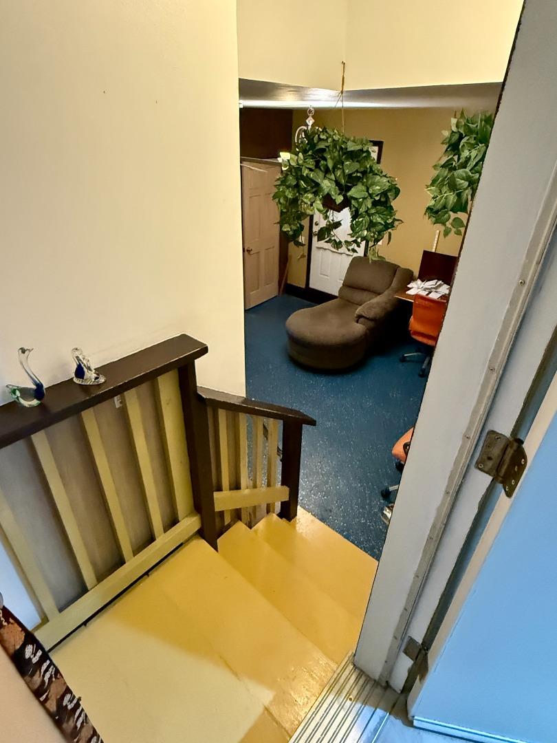 Detail Gallery Image 16 of 28 For 2200 Sutter Ave, San Pablo,  CA 94806 - 5 Beds | 3 Baths