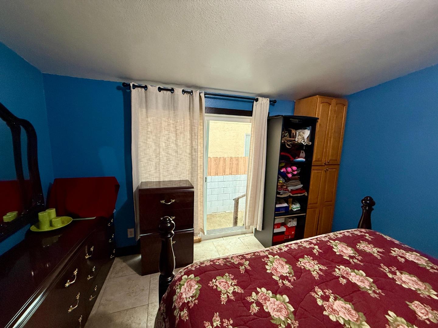 Detail Gallery Image 17 of 28 For 2200 Sutter Ave, San Pablo,  CA 94806 - 5 Beds | 3 Baths