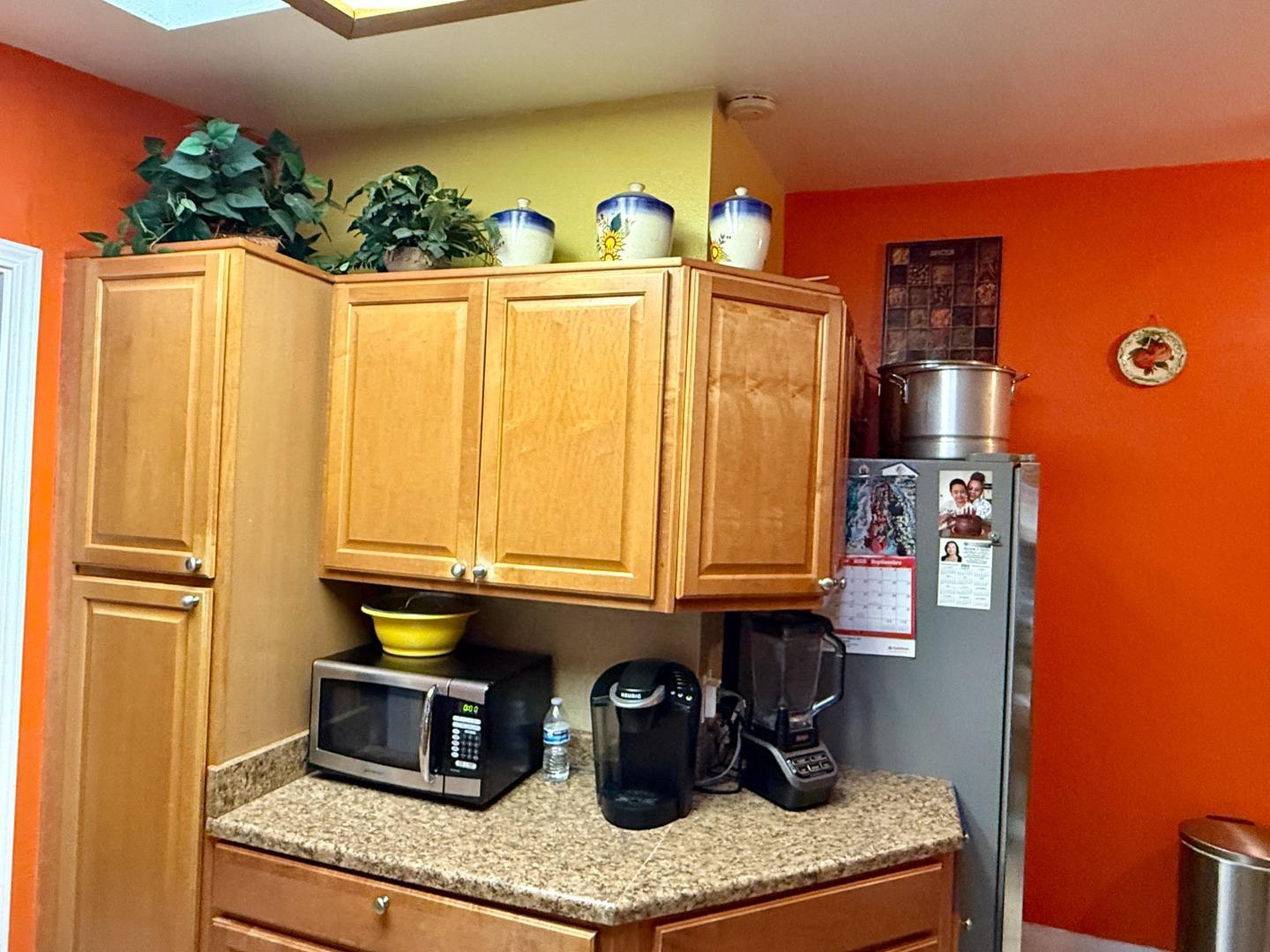 Detail Gallery Image 18 of 28 For 2200 Sutter Ave, San Pablo,  CA 94806 - 5 Beds | 3 Baths