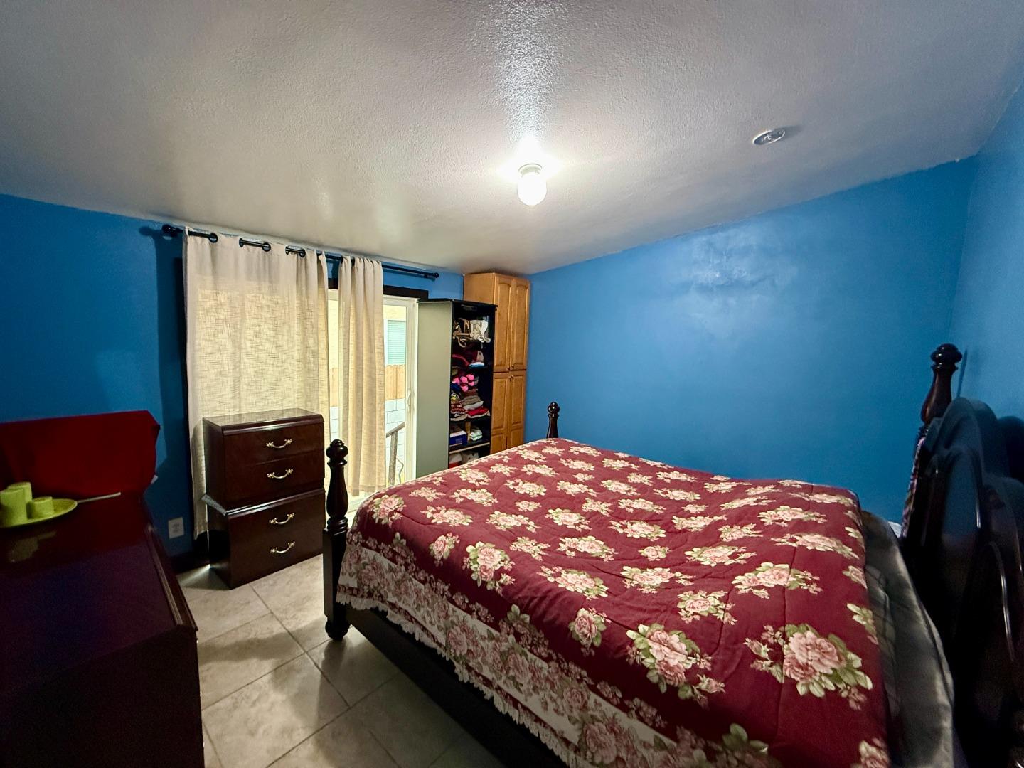 Detail Gallery Image 19 of 28 For 2200 Sutter Ave, San Pablo,  CA 94806 - 5 Beds | 3 Baths