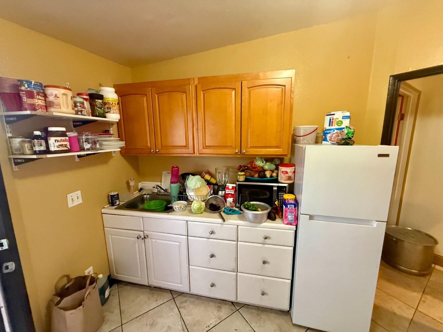 Detail Gallery Image 23 of 28 For 2200 Sutter Ave, San Pablo,  CA 94806 - 5 Beds | 3 Baths