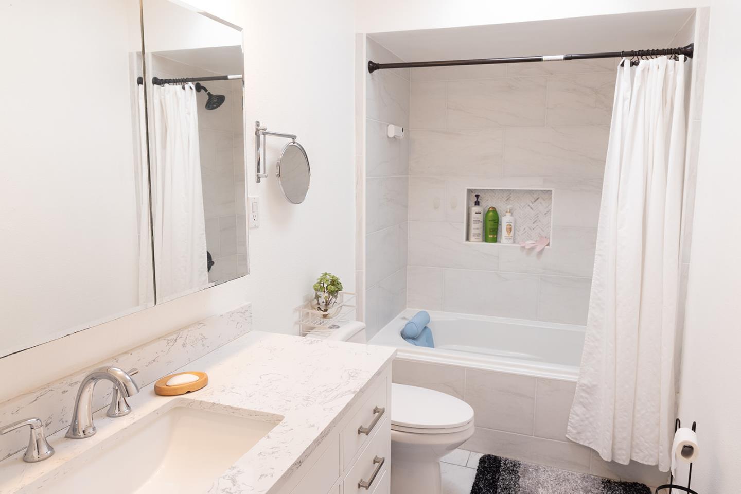 Detail Gallery Image 9 of 36 For 632 Serenade Ct, San Jose,  CA 95111 - 6 Beds | 3 Baths