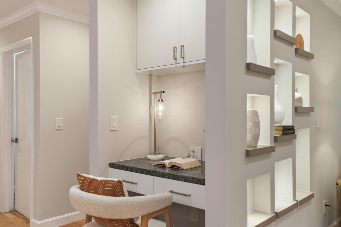 Detail Gallery Image 17 of 48 For 425 Concord Dr, Menlo Park,  CA 94025 - 4 Beds | 3/1 Baths