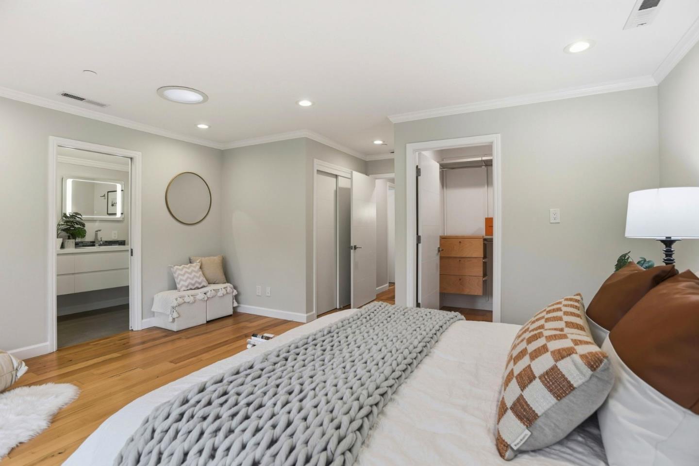 Detail Gallery Image 26 of 48 For 425 Concord Dr, Menlo Park,  CA 94025 - 4 Beds | 3/1 Baths