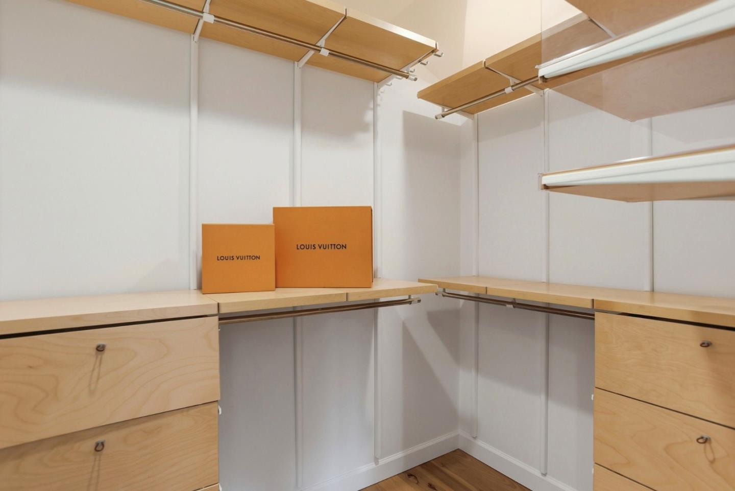 Detail Gallery Image 28 of 48 For 425 Concord Dr, Menlo Park,  CA 94025 - 4 Beds | 3/1 Baths