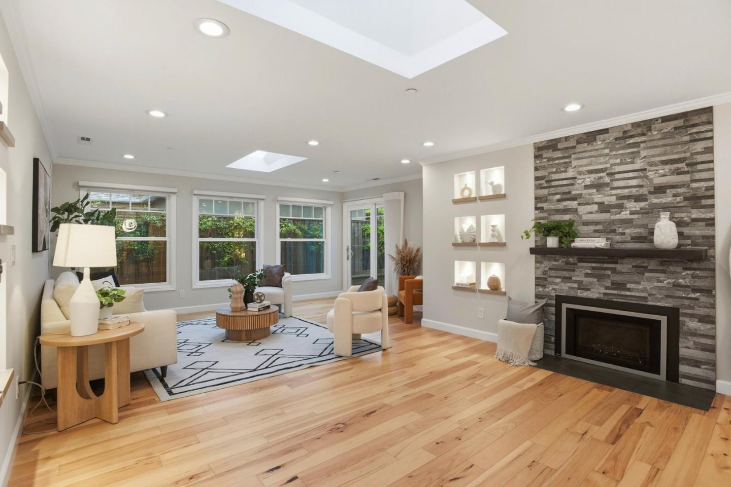 Detail Gallery Image 3 of 48 For 425 Concord Dr, Menlo Park,  CA 94025 - 4 Beds | 3/1 Baths