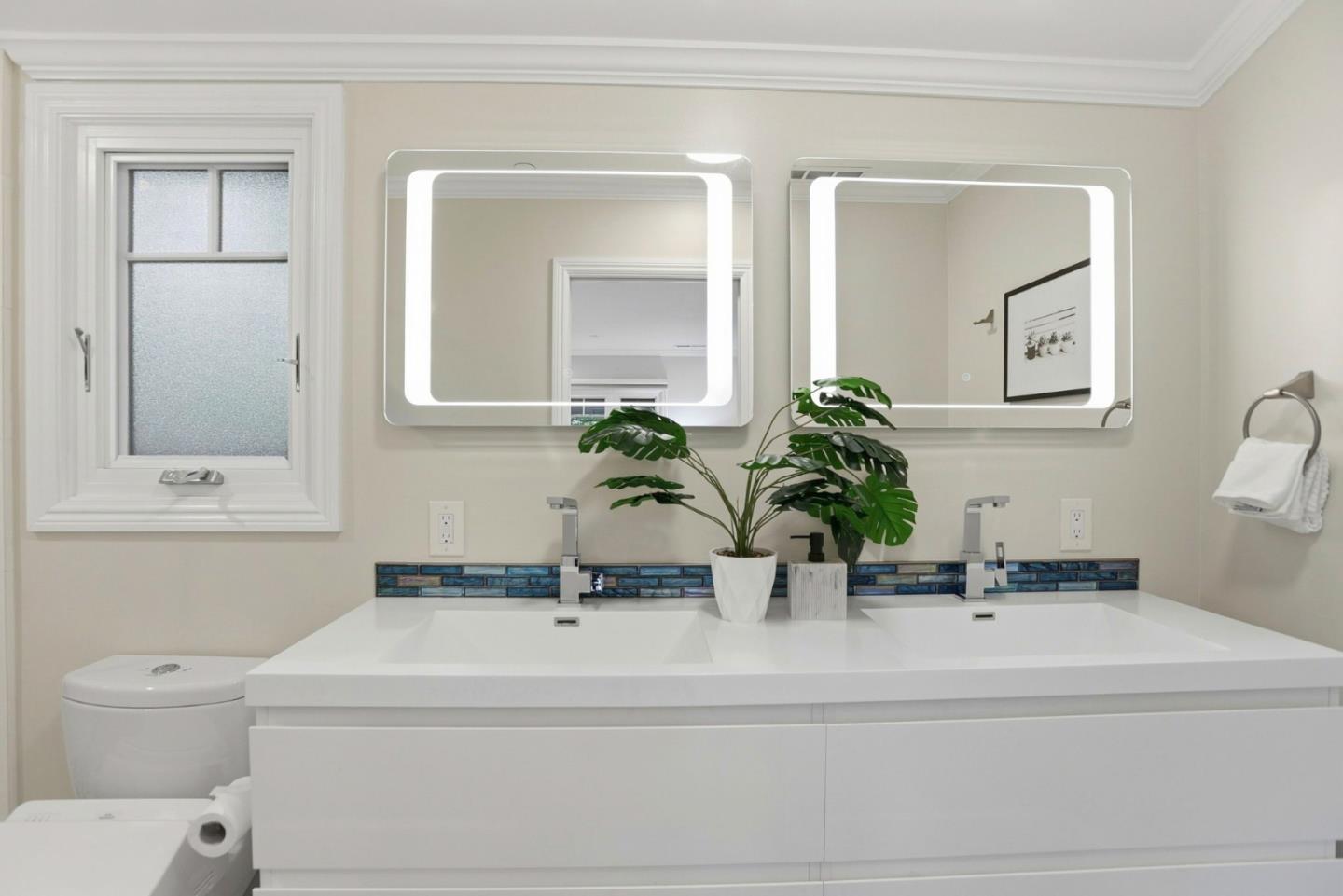 Detail Gallery Image 30 of 48 For 425 Concord Dr, Menlo Park,  CA 94025 - 4 Beds | 3/1 Baths