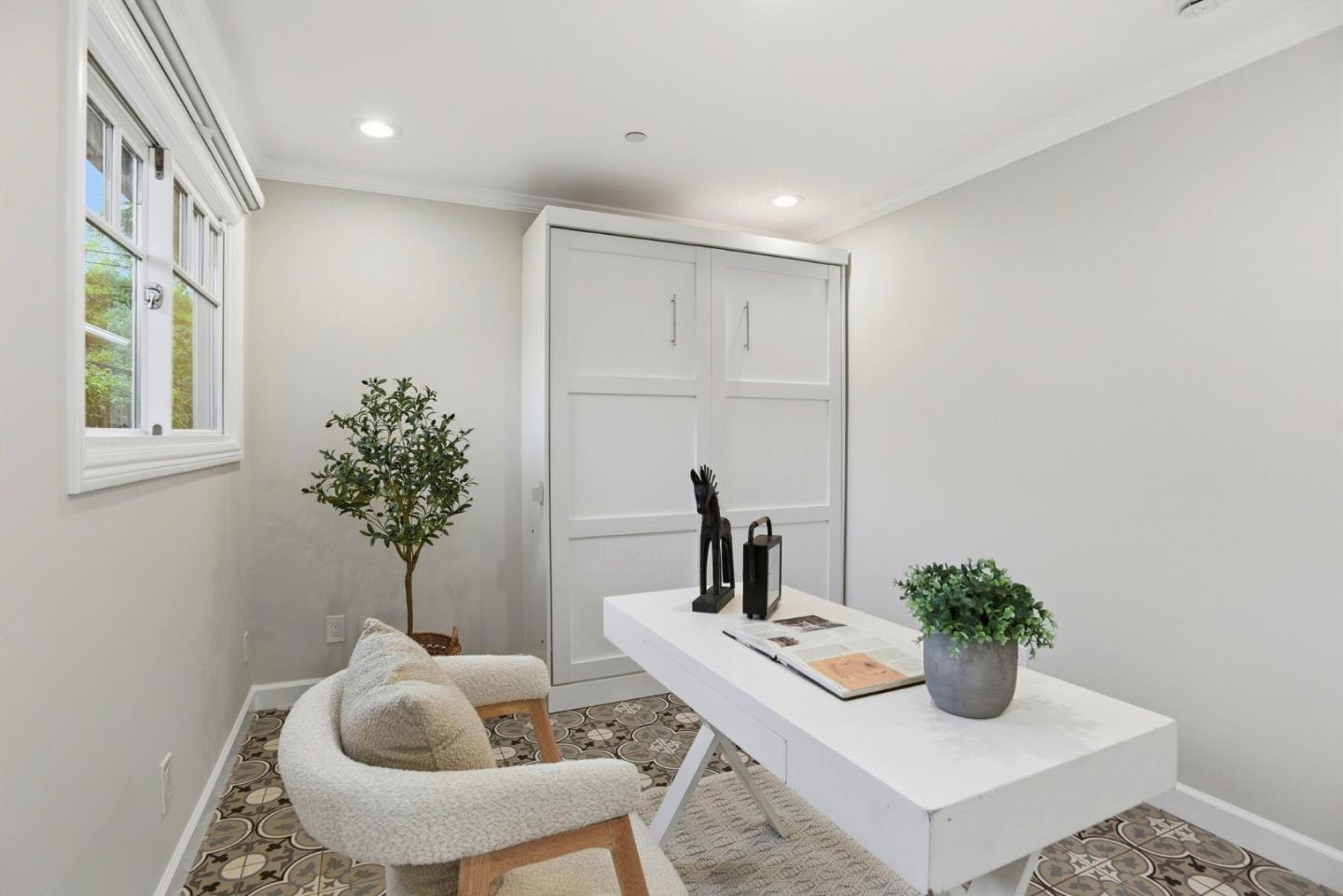 Detail Gallery Image 33 of 48 For 425 Concord Dr, Menlo Park,  CA 94025 - 4 Beds | 3/1 Baths