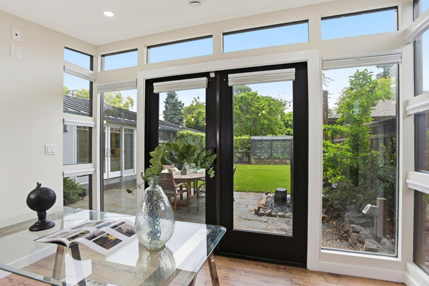 Detail Gallery Image 38 of 48 For 425 Concord Dr, Menlo Park,  CA 94025 - 4 Beds | 3/1 Baths