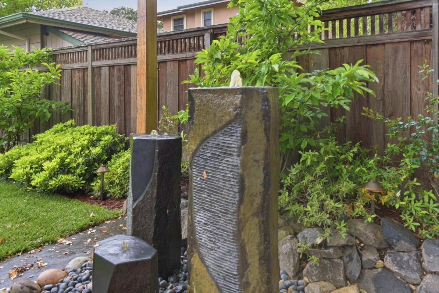 Detail Gallery Image 44 of 48 For 425 Concord Dr, Menlo Park,  CA 94025 - 4 Beds | 3/1 Baths