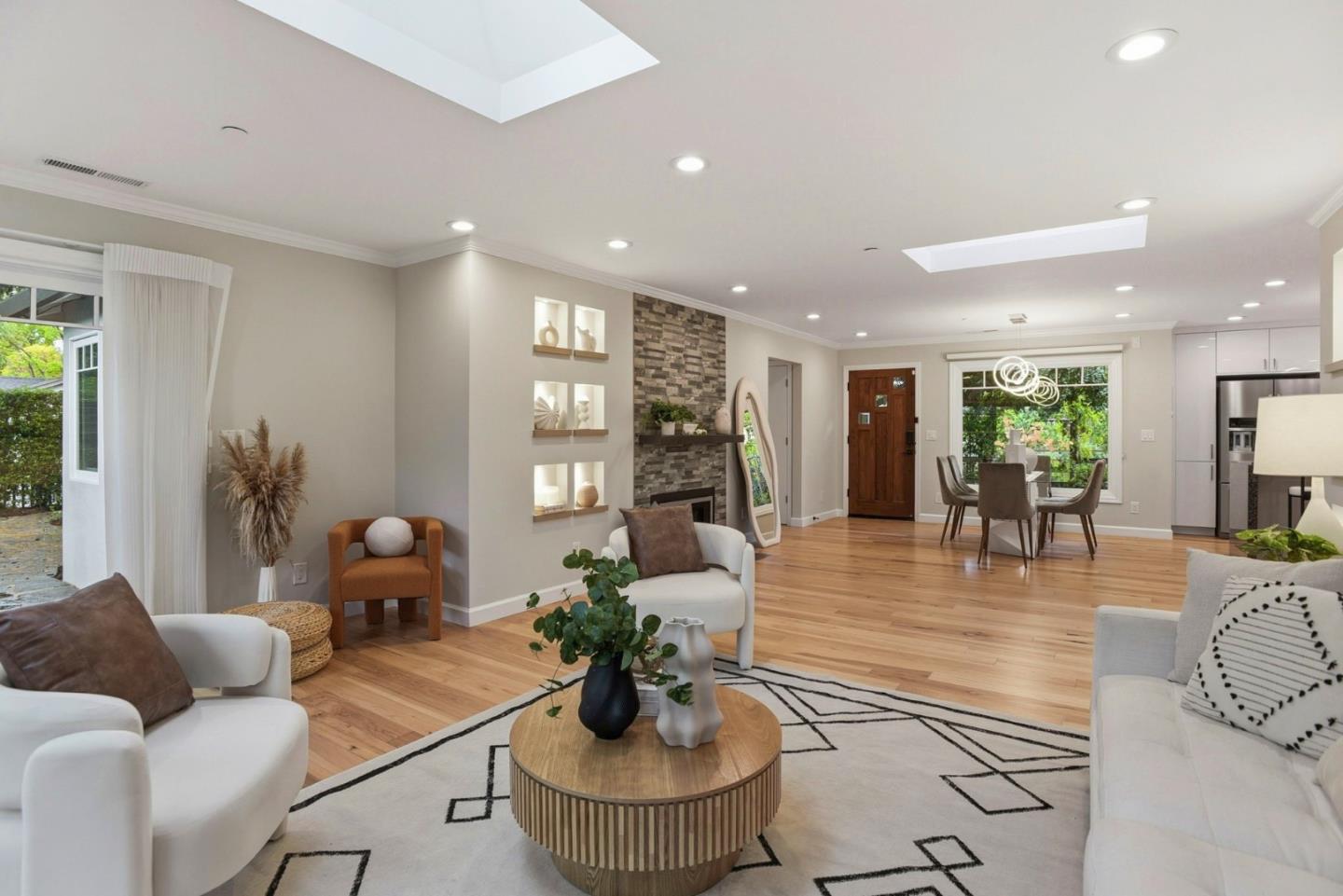 Detail Gallery Image 6 of 48 For 425 Concord Dr, Menlo Park,  CA 94025 - 4 Beds | 3/1 Baths