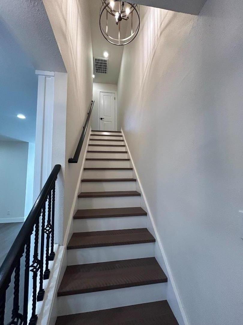 Detail Gallery Image 17 of 38 For 1231 Oddstad Blvd, Pacifica,  CA 94044 - 2 Beds | 1/1 Baths