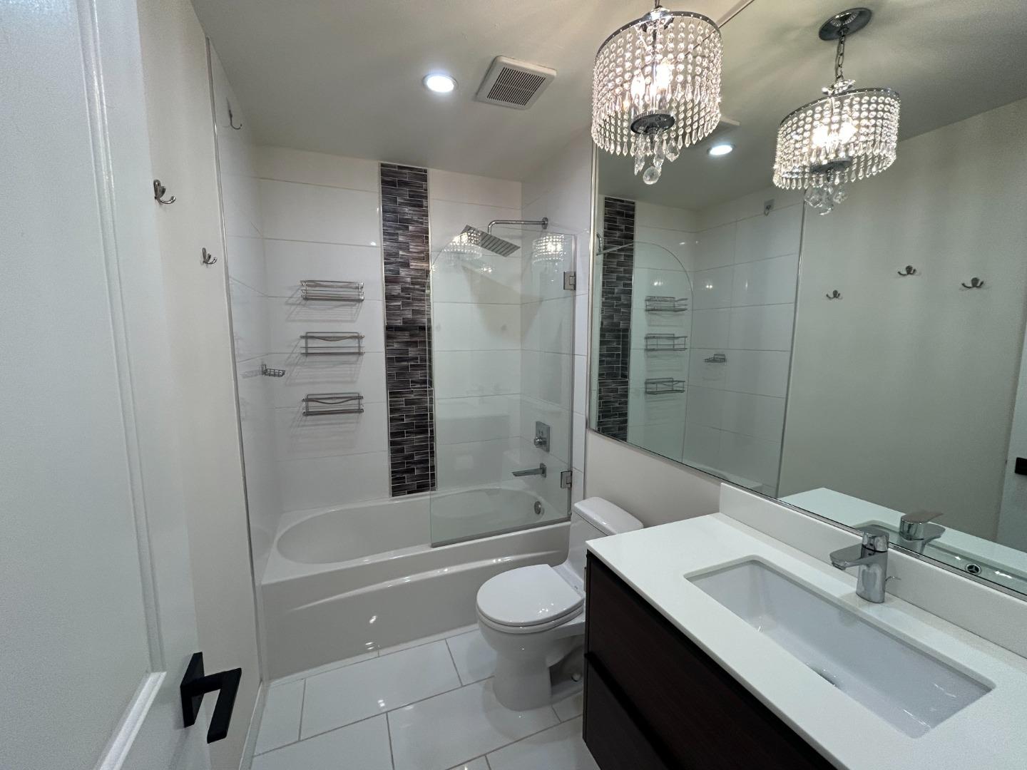 Detail Gallery Image 25 of 38 For 1231 Oddstad Blvd, Pacifica,  CA 94044 - 2 Beds | 1/1 Baths