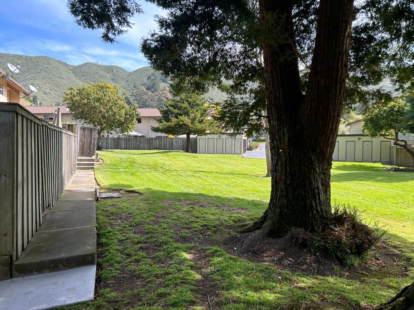 Detail Gallery Image 36 of 38 For 1231 Oddstad Blvd, Pacifica,  CA 94044 - 2 Beds | 1/1 Baths