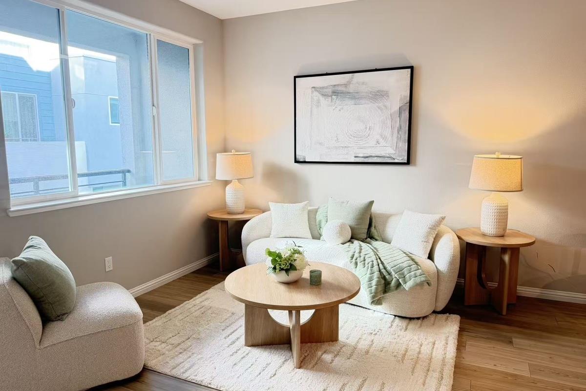 Detail Gallery Image 11 of 32 For 542 Remi Ln, San Jose,  CA 95133 - 3 Beds | 3 Baths