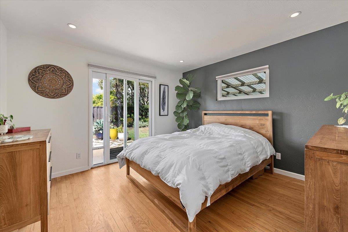 Detail Gallery Image 12 of 24 For Gladys Ave, Santa Cruz,  CA 95062 - 2 Beds | 1 Baths