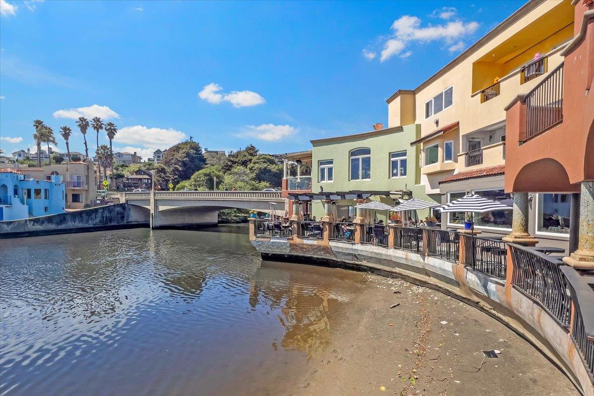 Detail Gallery Image 24 of 24 For Gladys Ave, Santa Cruz,  CA 95062 - 2 Beds | 1 Baths