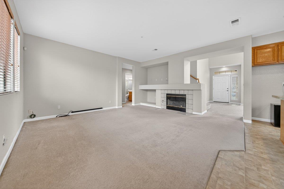 Detail Gallery Image 18 of 49 For Riesling Way, Salinas,  CA 93906 - 3 Beds | 3 Baths