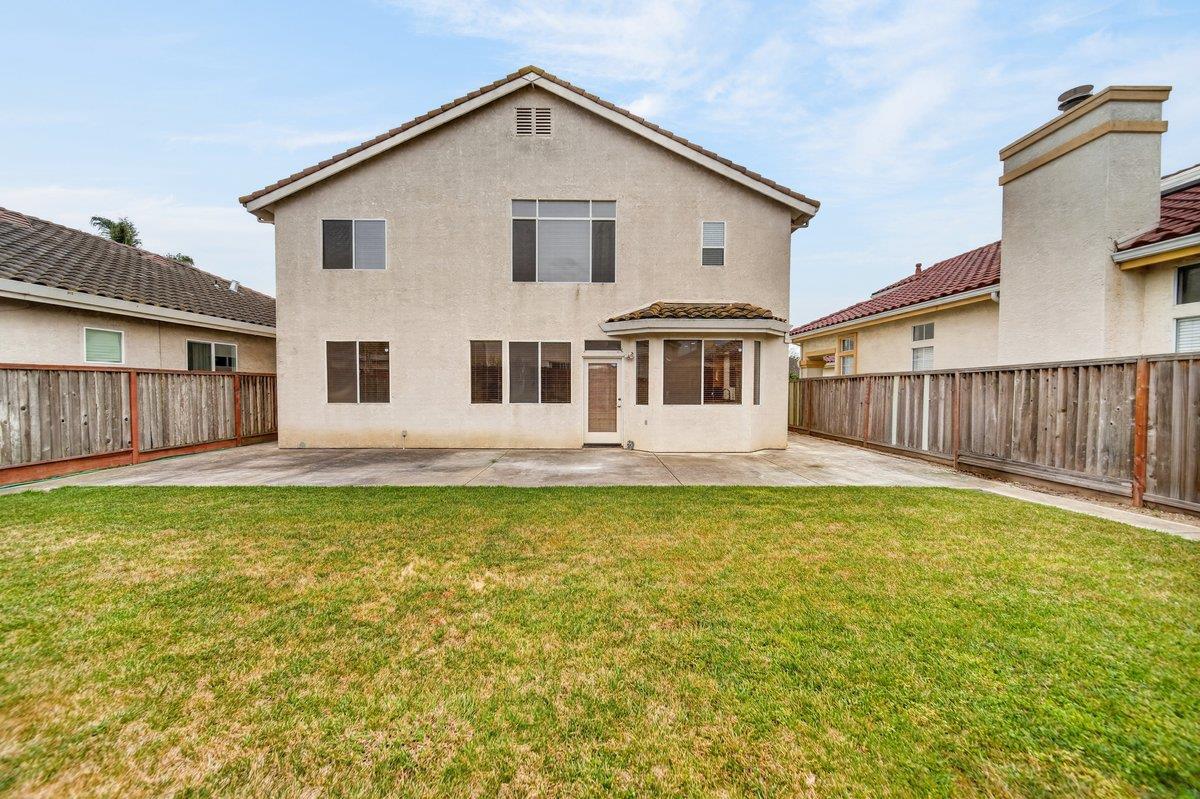 Detail Gallery Image 22 of 49 For Riesling Way, Salinas,  CA 93906 - 3 Beds | 3 Baths