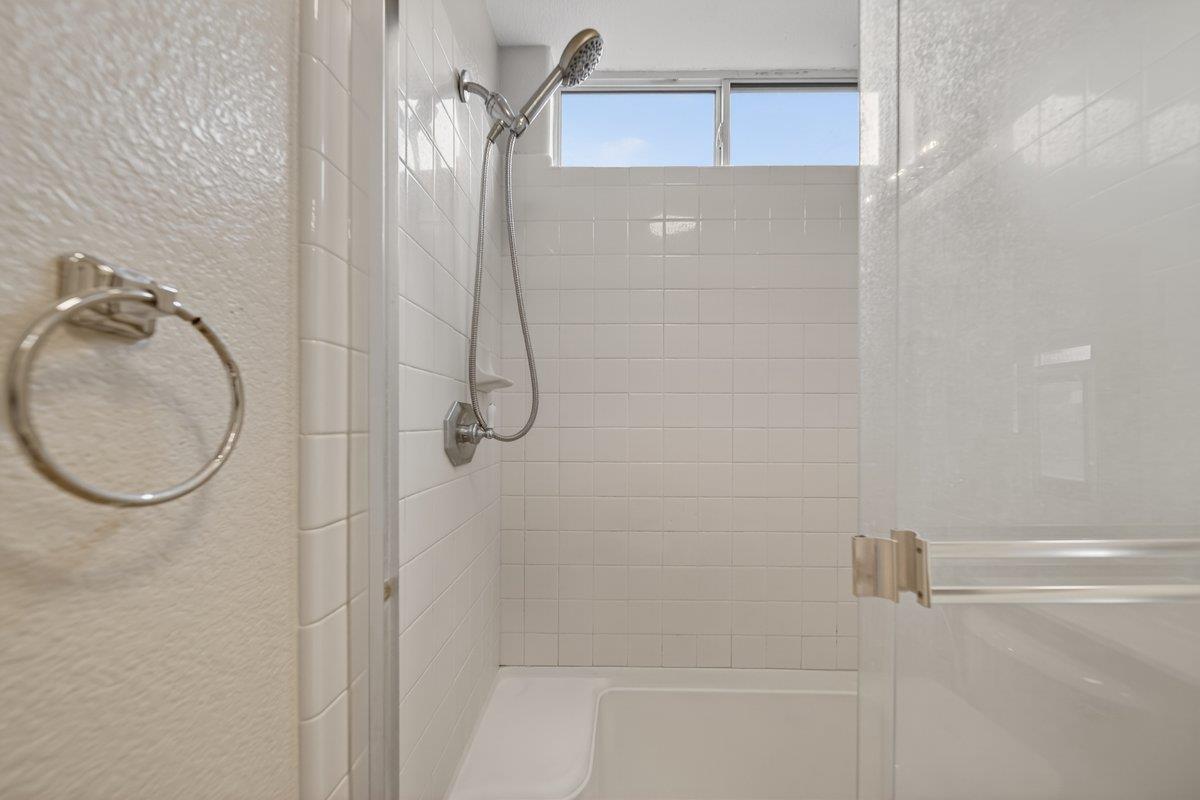 Detail Gallery Image 42 of 49 For Riesling Way, Salinas,  CA 93906 - 3 Beds | 3 Baths