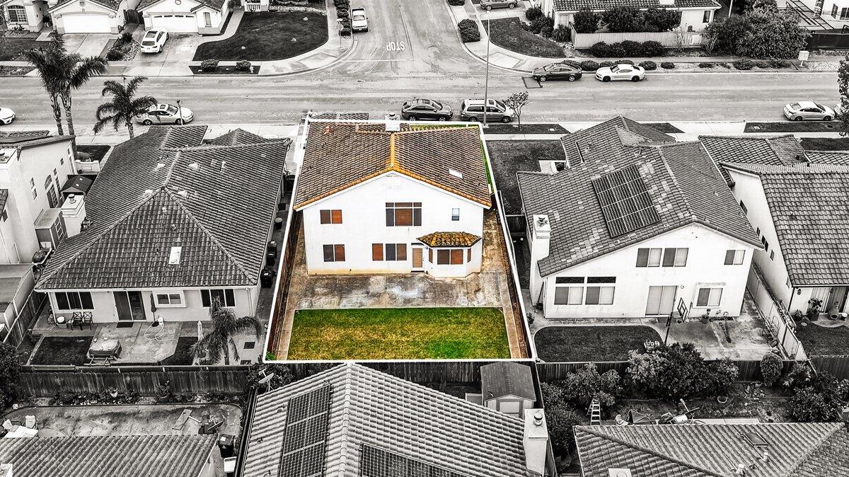 Detail Gallery Image 5 of 49 For Riesling Way, Salinas,  CA 93906 - 3 Beds | 3 Baths