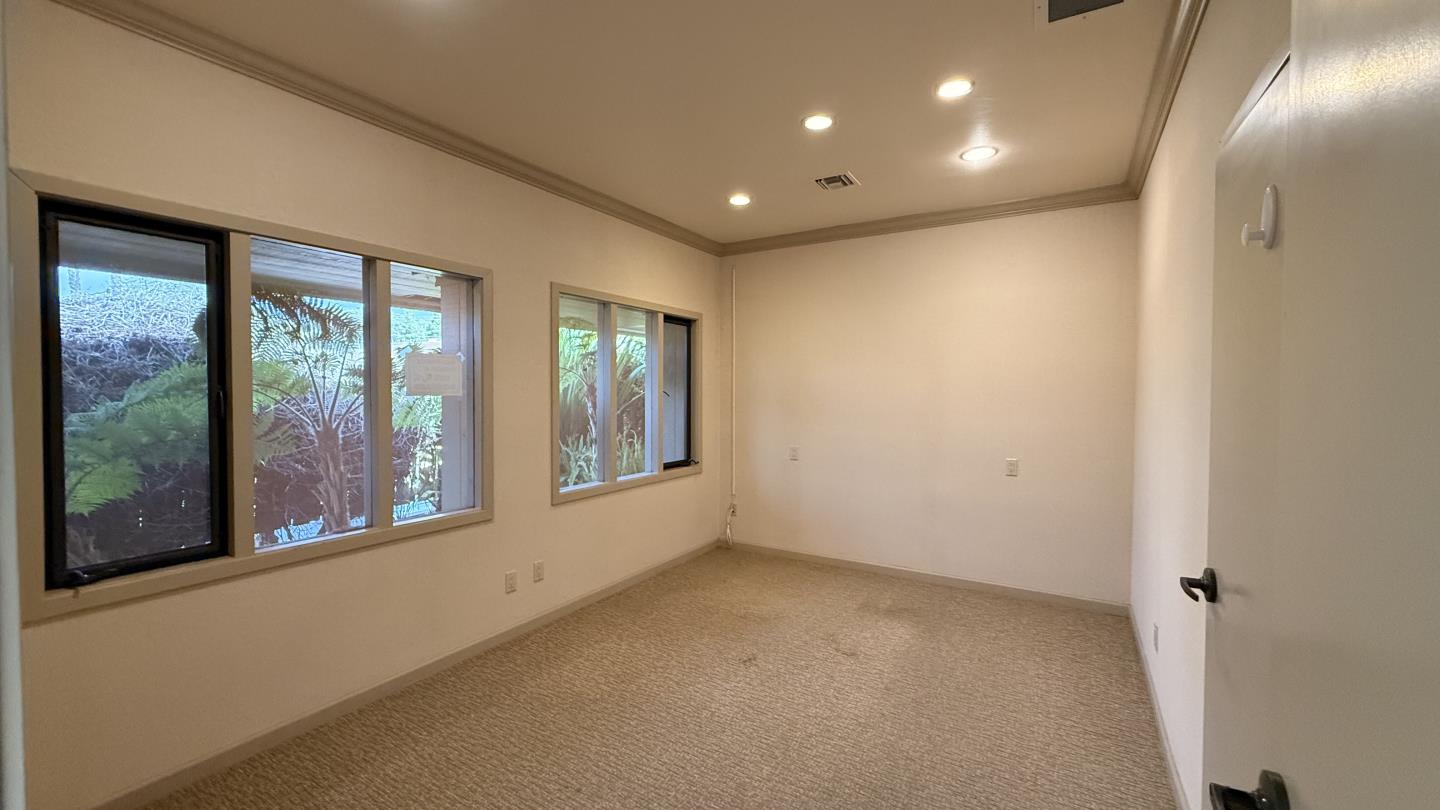 Detail Gallery Image 13 of 20 For 3311 Mission Dr, Santa Cruz,  CA 95065 - – Beds | – Baths