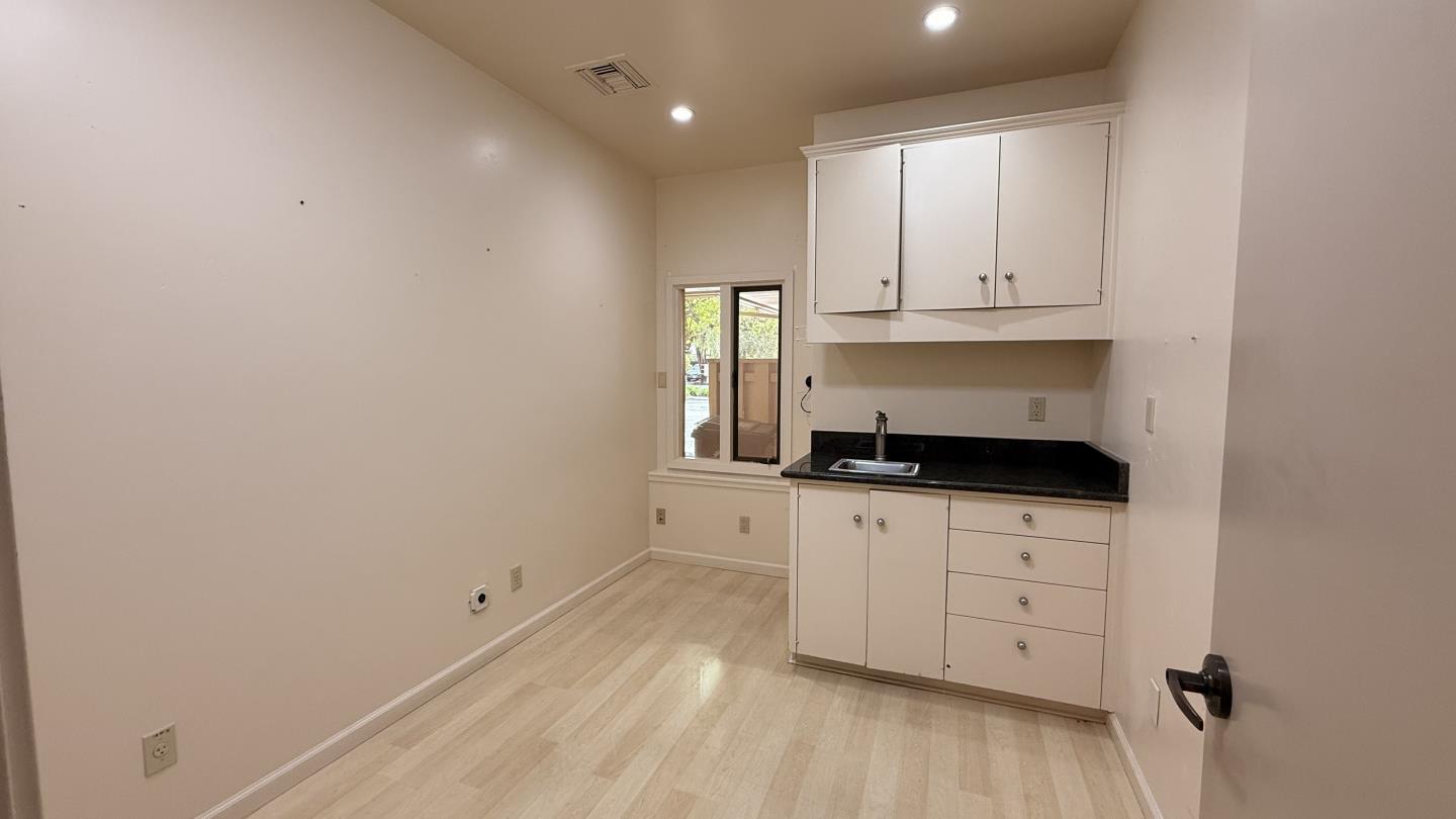 Detail Gallery Image 16 of 20 For 3311 Mission Dr, Santa Cruz,  CA 95065 - – Beds | – Baths