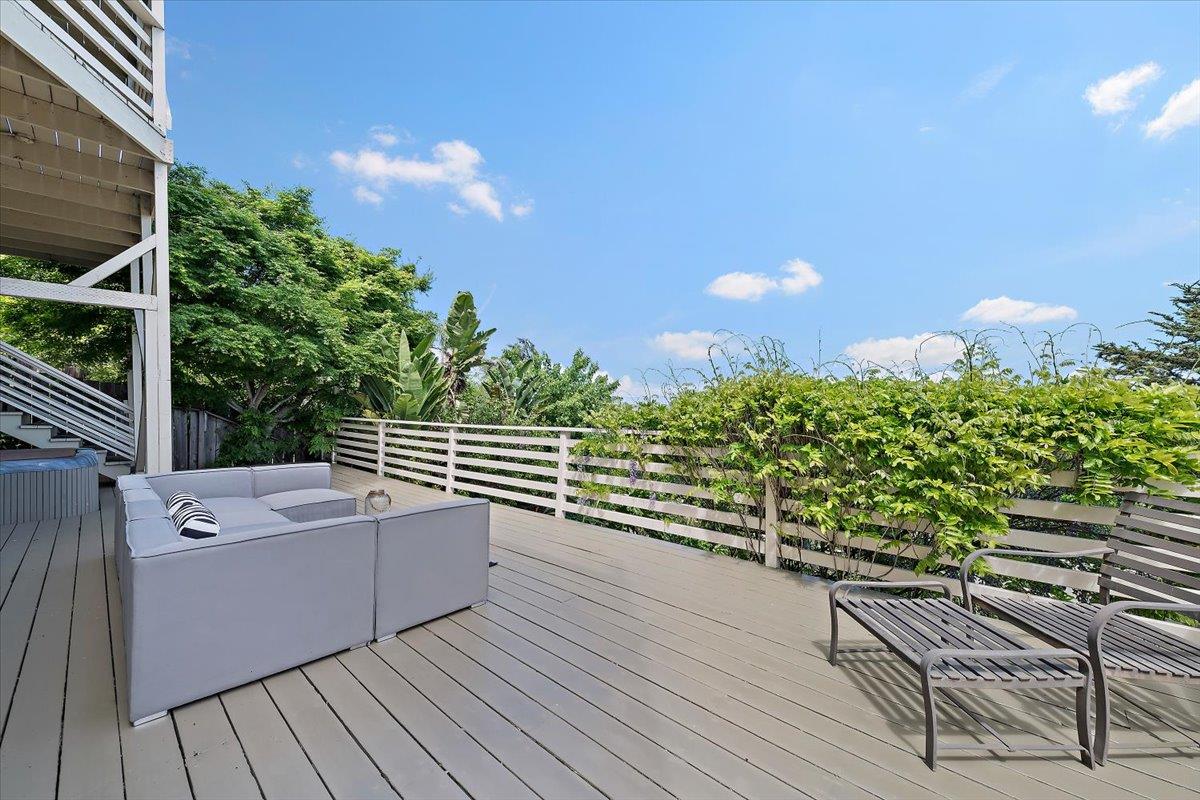 Detail Gallery Image 37 of 43 For 205 Hillcrest Rd, San Carlos,  CA 94070 - 5 Beds | 3 Baths