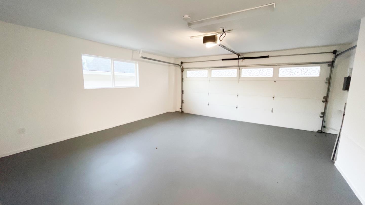 Detail Gallery Image 41 of 43 For 205 Hillcrest Rd, San Carlos,  CA 94070 - 5 Beds | 3 Baths