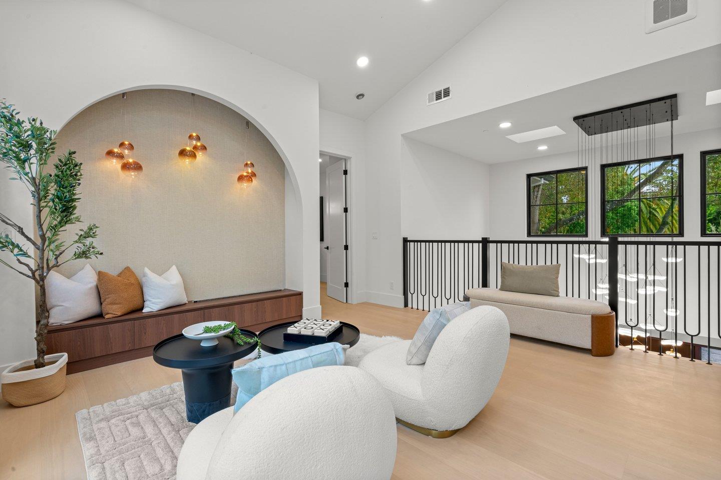 Detail Gallery Image 27 of 51 For 15 San Juan Ave, Menlo Park,  CA 94025 - 5 Beds | 5 Baths