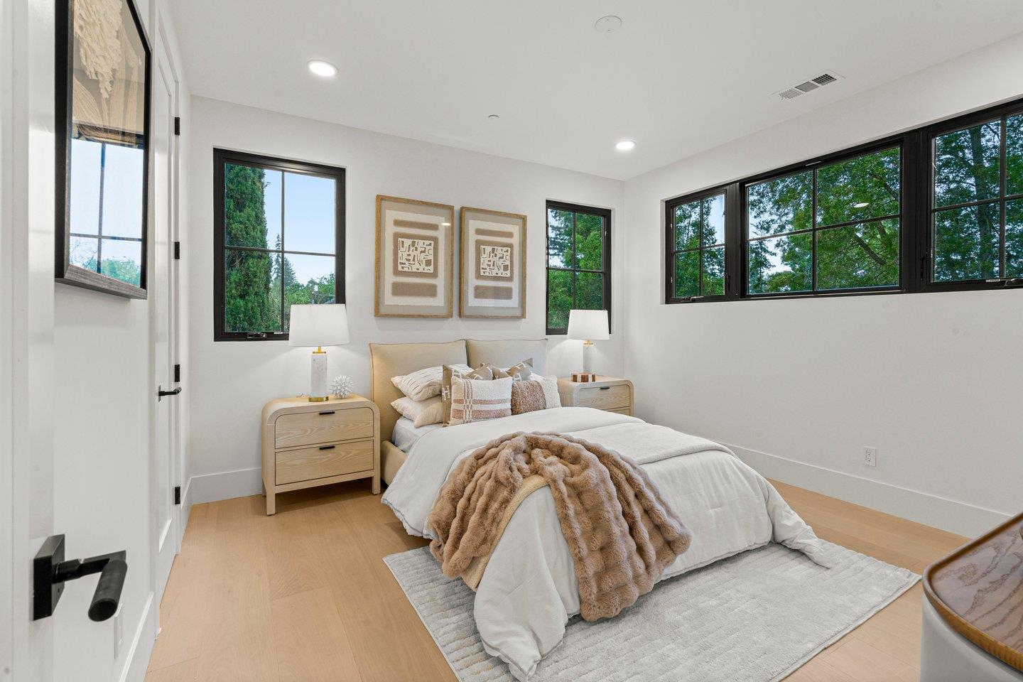 Detail Gallery Image 37 of 51 For 15 San Juan Ave, Menlo Park,  CA 94025 - 5 Beds | 5 Baths