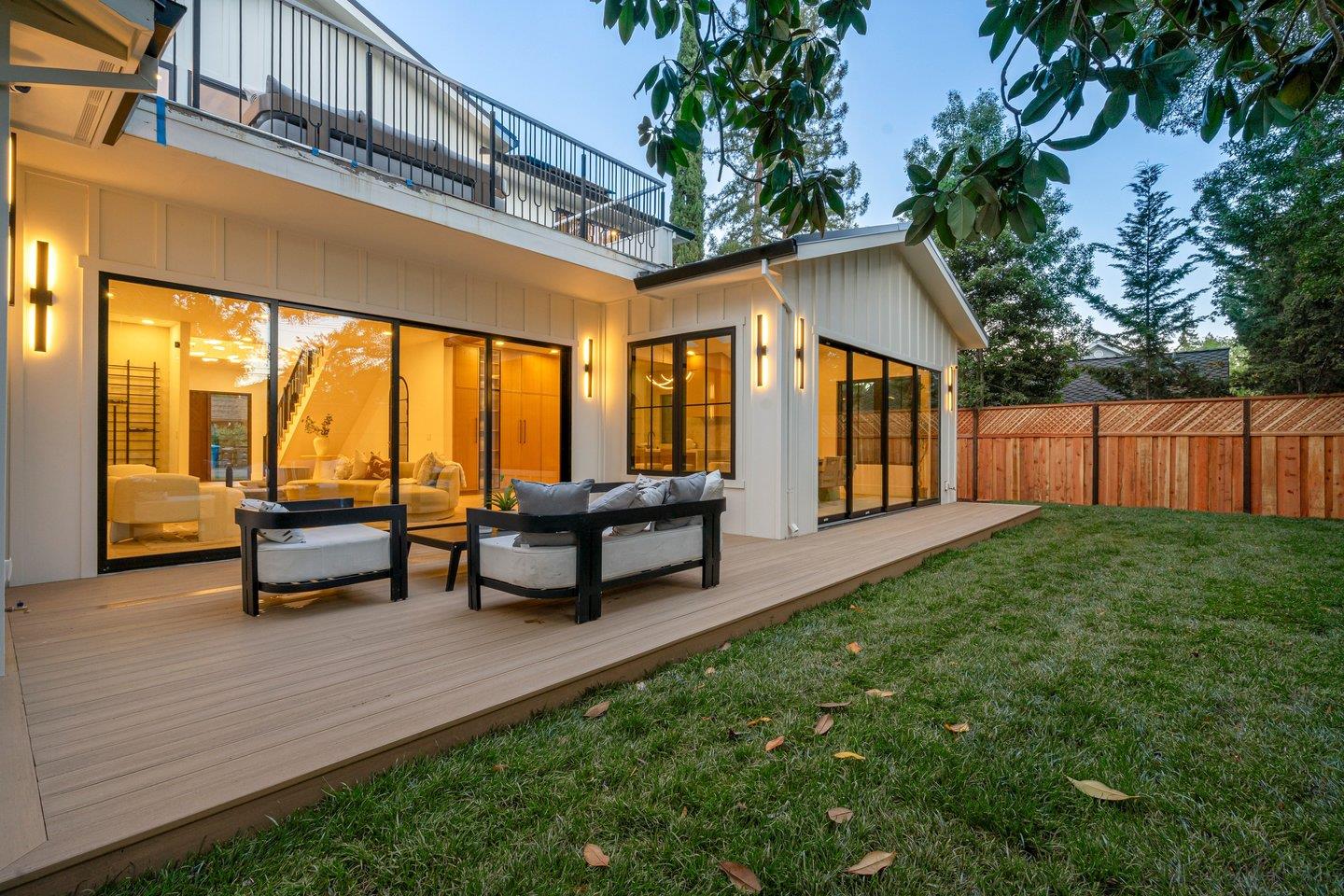 Detail Gallery Image 45 of 51 For 15 San Juan Ave, Menlo Park,  CA 94025 - 5 Beds | 5 Baths