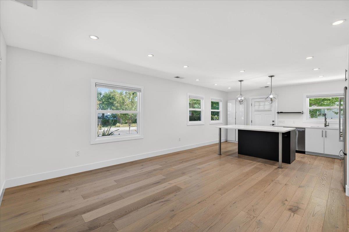 Detail Gallery Image 10 of 64 For 2080 Heatherdale Ave, San Jose,  CA 95128 - – Beds | – Baths