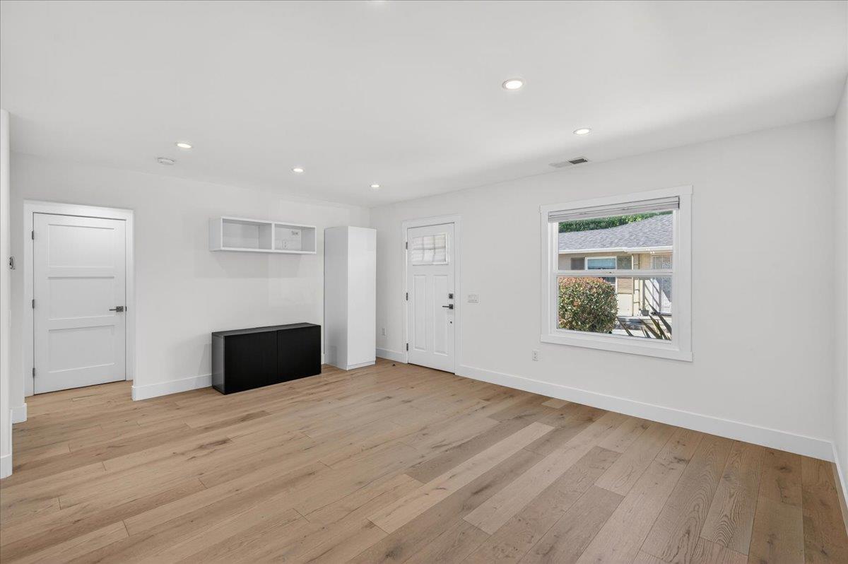 Detail Gallery Image 12 of 64 For 2080 Heatherdale Ave, San Jose,  CA 95128 - – Beds | – Baths