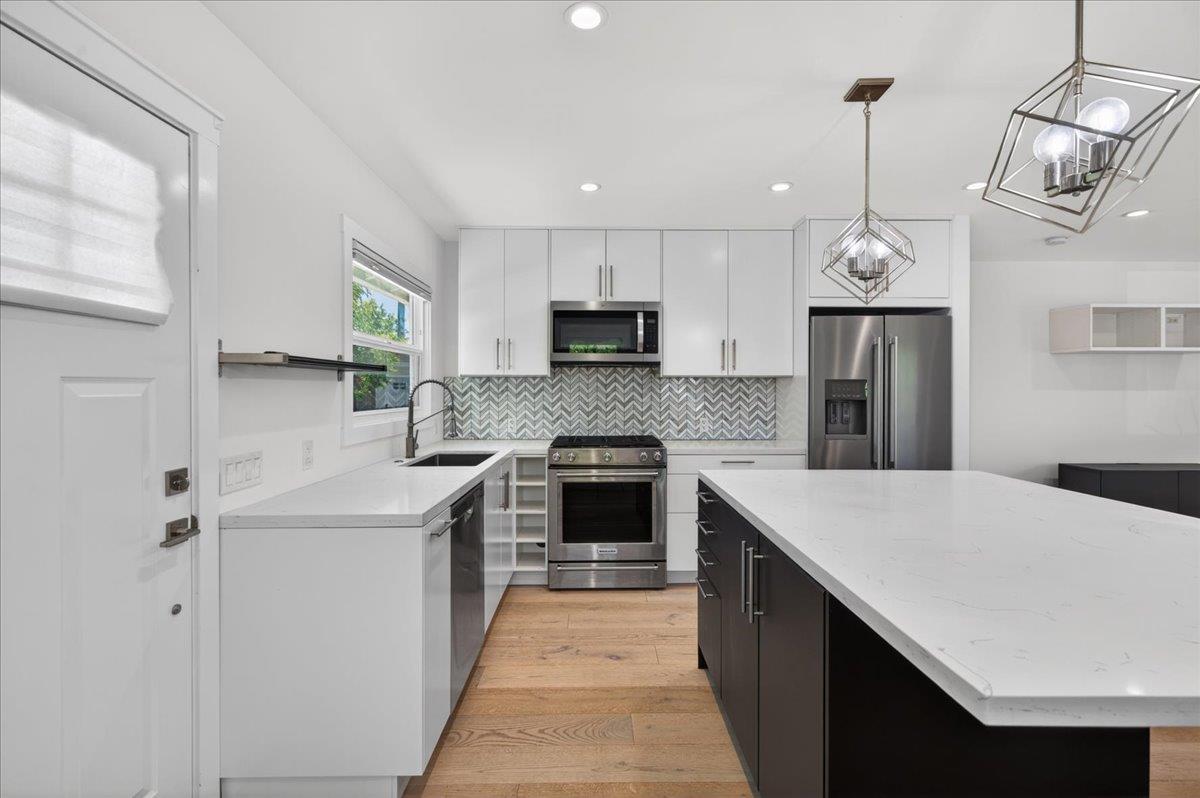 Detail Gallery Image 17 of 64 For 2080 Heatherdale Ave, San Jose,  CA 95128 - – Beds | – Baths